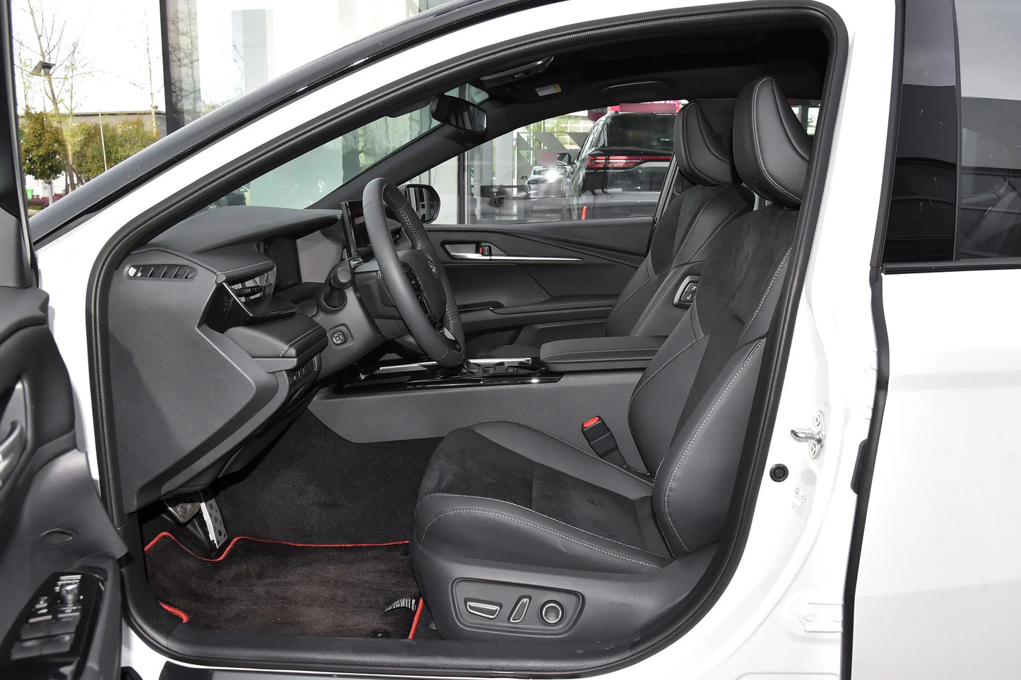 Camry 2024 model Hybrid 2.0HXS Sport Plus Edition