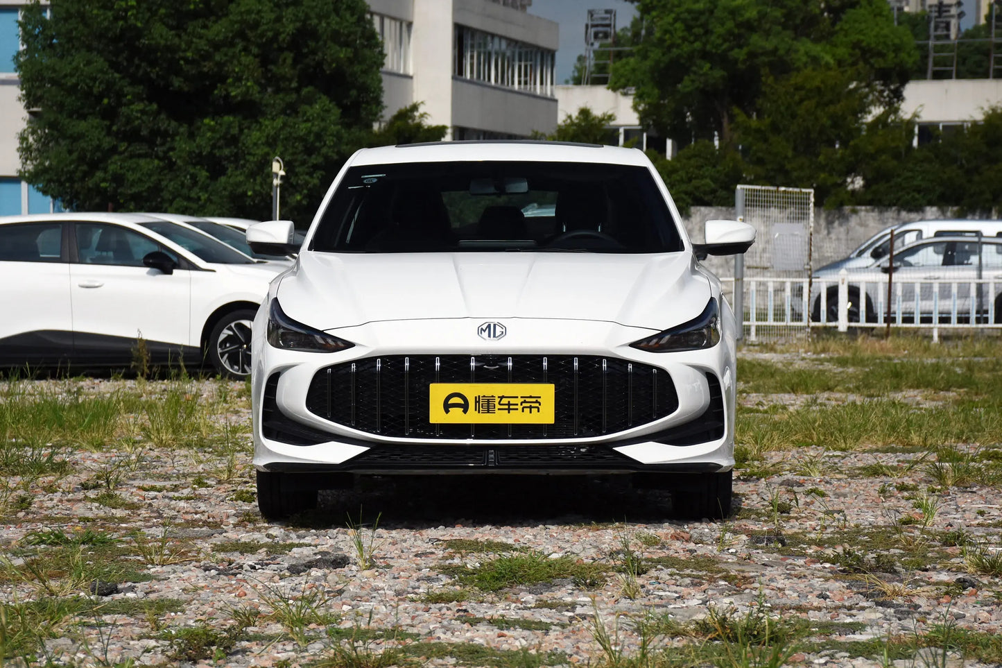 MG5 2025 180DVVT Global Luxury Edition