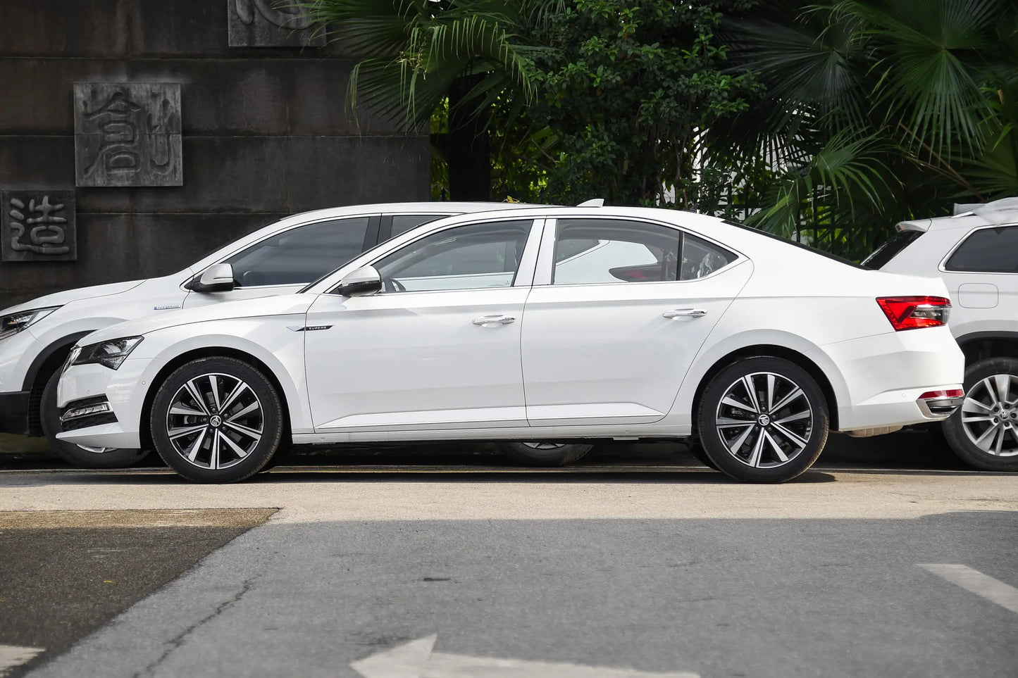 Skoda Superb  2025 TSI330 DSG Luxury Edition