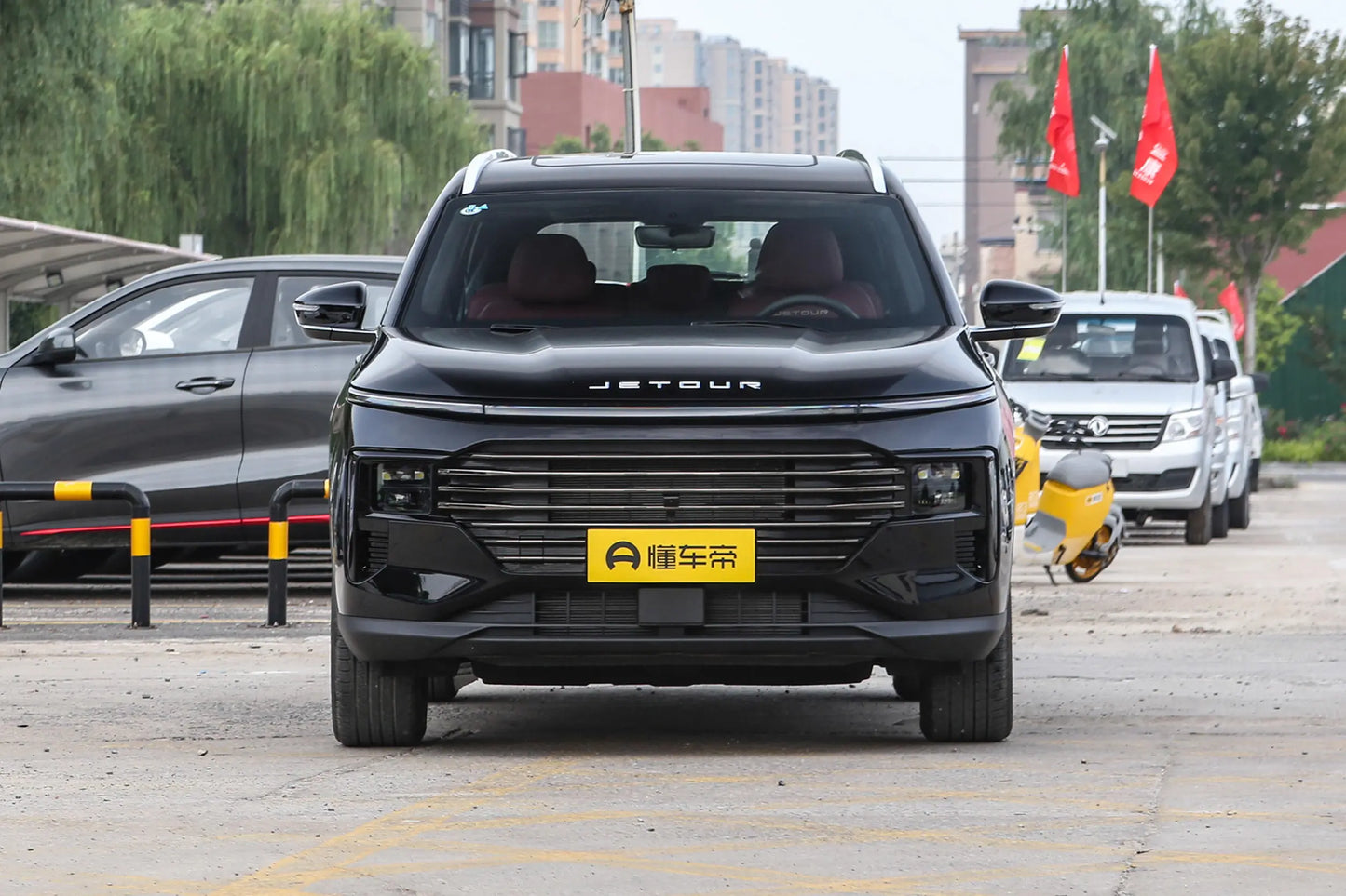 X70 Plus 2025 Model 1.5T Deluxe Pengpai Edition 5 seats