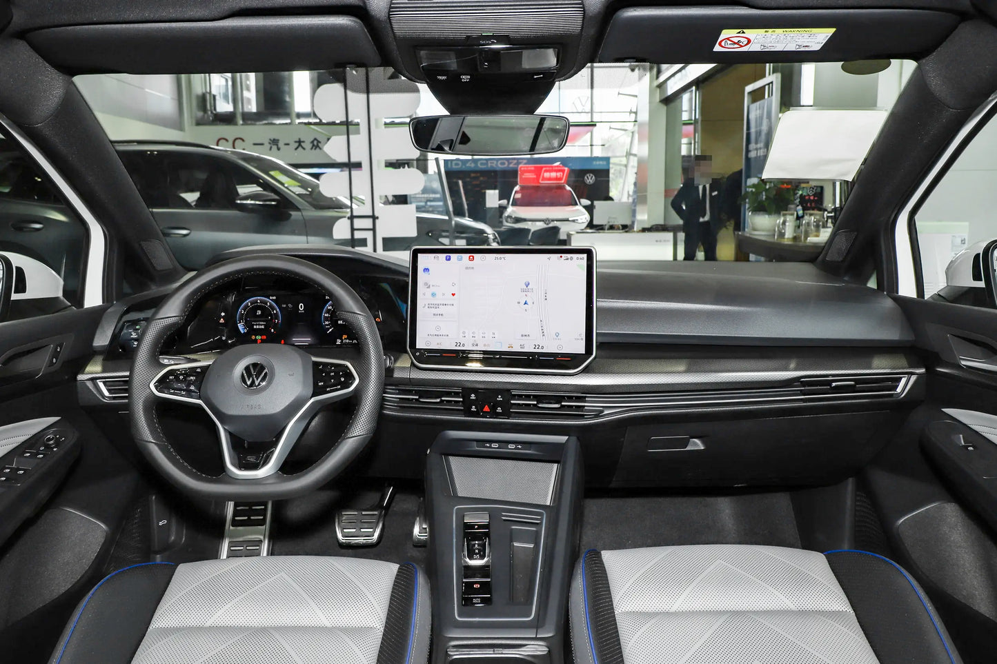 GOLF 2025 Model Facelift 300TSI  R-Line Optional  black light wheel hubpackage