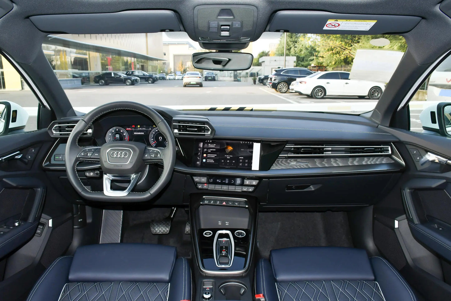 A3 2025 Sportback 35TFSI Flying Spur Premium Model+Luxury Selection Package