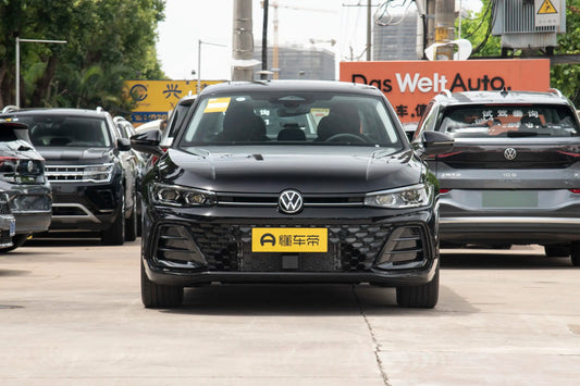 Passat 2025 Pro 300TSI Star Dragon Edition