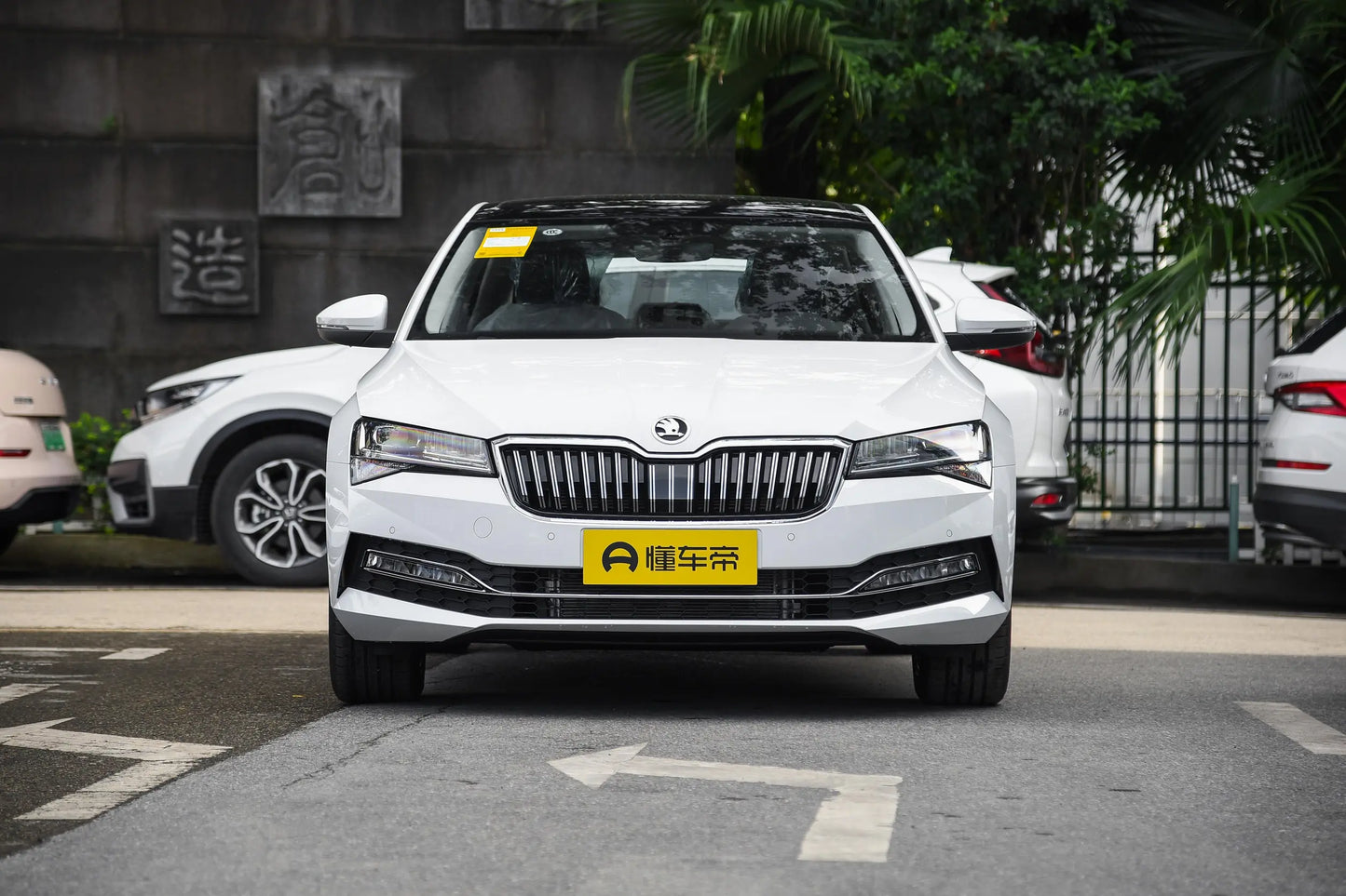 Skoda Superb  2025 TSI330 DSG Luxury Edition