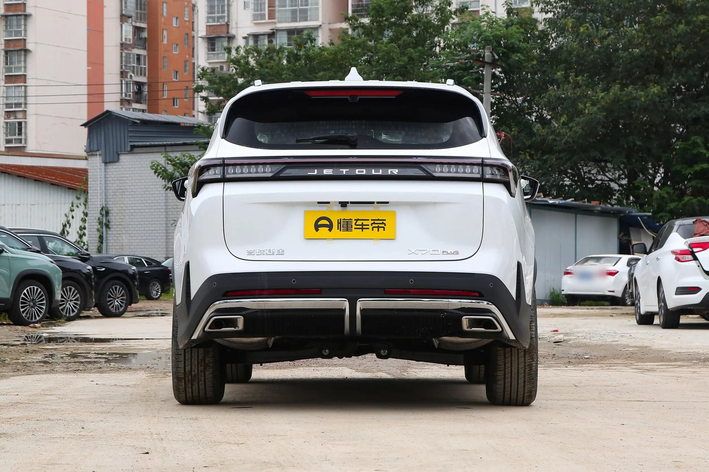 X70 Plus 2025 Model 1.5T Luxury Surging Version 7 seats