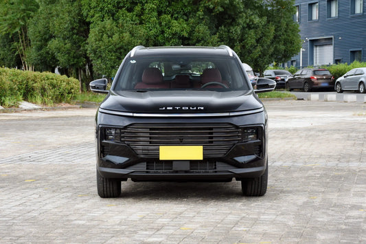 X70 Plus 2025 Model 1.5T Deluxe Edition 5 seats