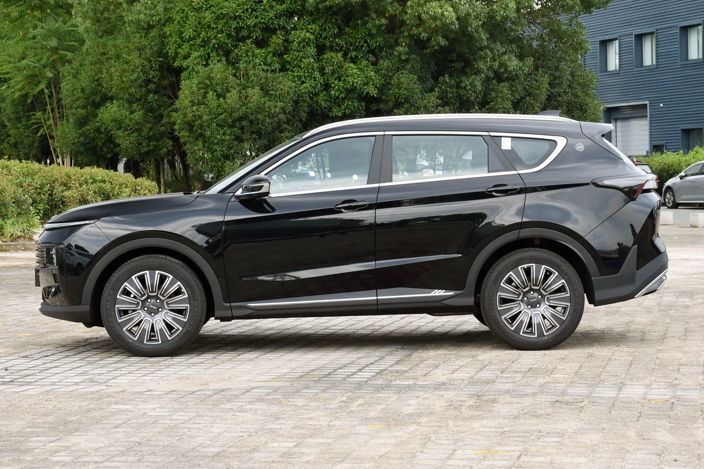 X70 Plus 2025 Model 1.5T Deluxe Edition 5 seats