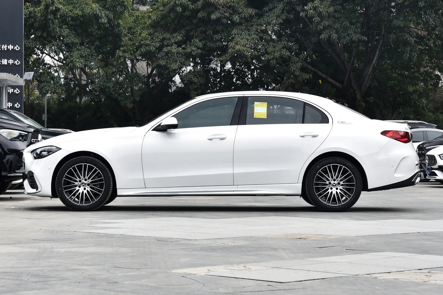 C-Class 2025 facelifted C200L Sport