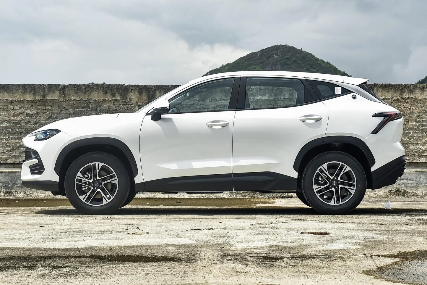 DASHING 2025 1.5T DCT   Deluxe Edition